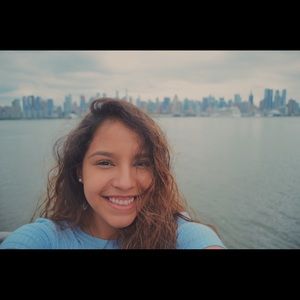 Meet your Posher, Jasmin